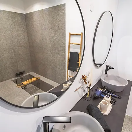 Le Majestueux • Jacuzzi • Cinema • Netflix • Wifi Lejlighed Reims