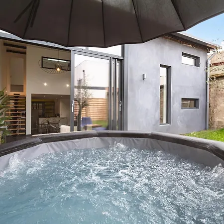 Le Majestueux • Jacuzzi • Cinema • Netflix • Wifi Lejlighed *